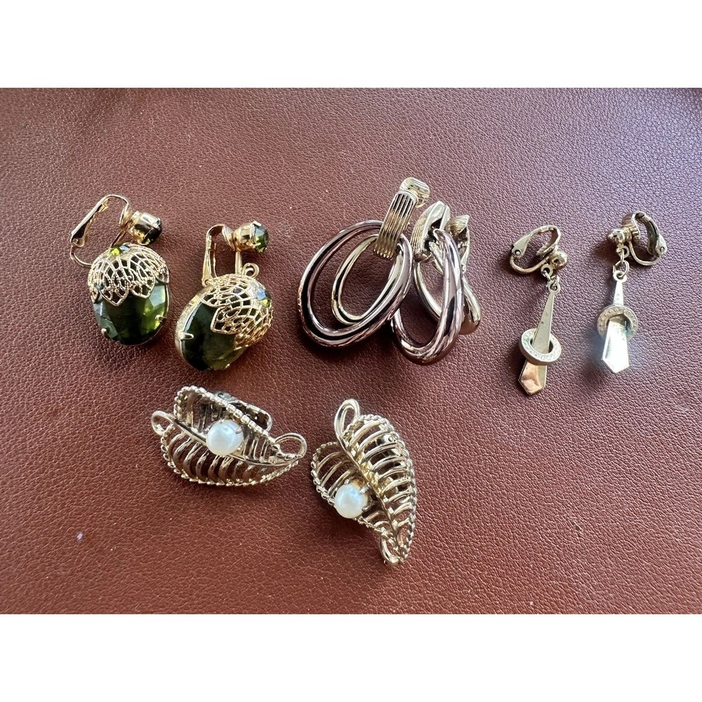 Vintage Earrings Gold Tone Retro Clip On 80s Glam Lot-4‎